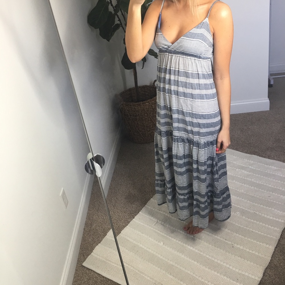 SALE! 💗 Perfect beach maxi!